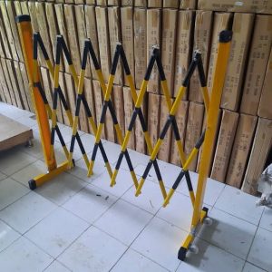 Hàng rào sắt di động
